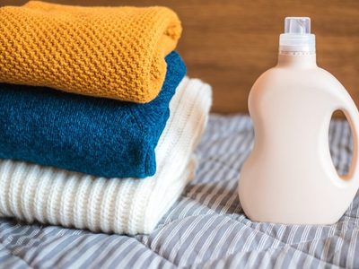 Las prendas de ropa que no tenés que lavar con suavizante para no dañarlas