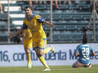 Revelan que la FGR investiga a Gignac por presuntas irregularidades en su naturalización