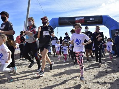 Concurrencia histórica: más de 1.500 personas participaron del Bardas Run en Neuquén