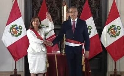 La presidenta Boluarte toma juramento al nuevo gabinete peruano con Pedro Angulo como primer ministr