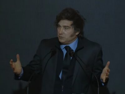 En penumbras, Milei culpa a "la casta" de los escándalos