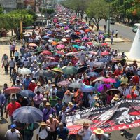 Inician paro miles de maestros de la CNTE en Chiapas