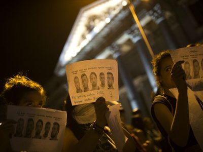 Tribunal rebaja la pena a un miembro de "La Manada" condenado por violación tumultuaria