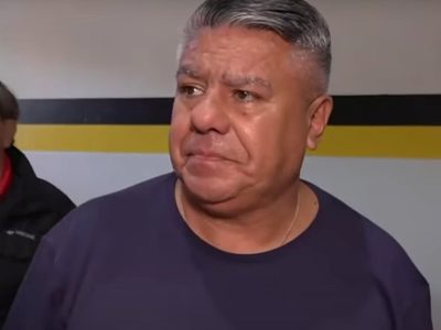 Chiqui Tapia llegó a Bahía Blanca en una nueva medida solidaria de AFA tras el temporal
