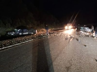 Un niño de 4 años y su papá murieron por un choque en la Ruta 40