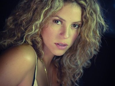 ¡Prenda diminuta y pantys de red!: Shakira enloqueció a sus fans ¡como en los viejos tiempos!