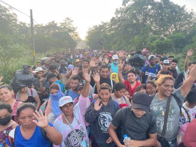 El INM dará pasaporte humanitario a embarazadas y menores de la caravana migrante