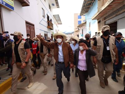 Castillo desbanca del primer puesto a Fujimori en las presidenciales de Perú con el 94% escrutado