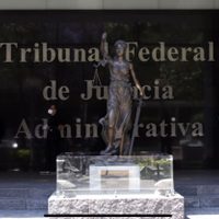 Diputados debaten reforma a la ley del TFJA; oposición y expertos alertan de riesgos