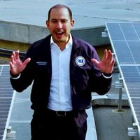 PAN reta a López Obrador y a Morena a instalar paneles solares gratis para generar electricidad