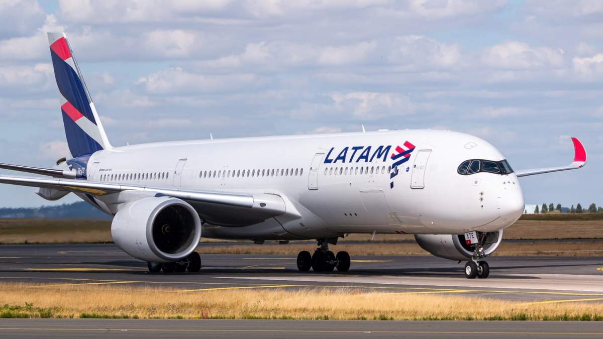 Avión de LATAM. Fuente: (Twitter).