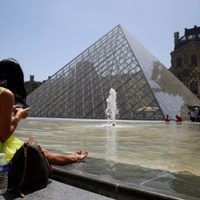 Ola de calor en Europa: Francia vive su día más caluroso y España lucha contra los incendios