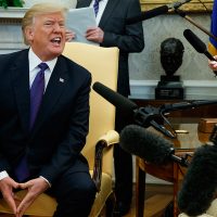 'Debemos tener un muro grande”: Trump ante gira de Videgaray por Washington