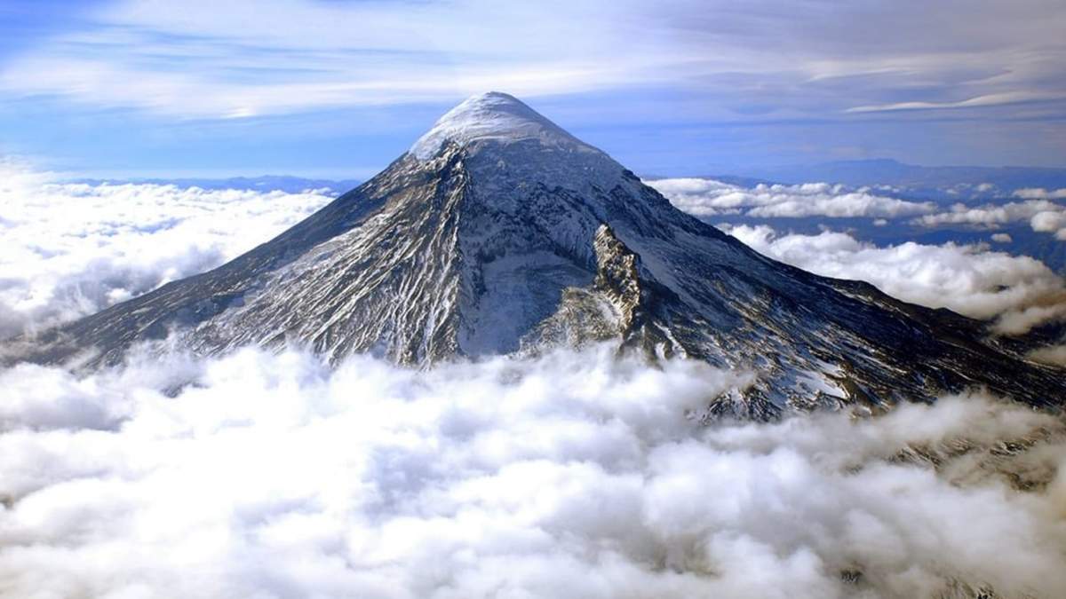 Volcán Lanín. Fuente: (Twitter)