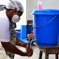 OMS y UNICEF advierten que mil 800 millones de profesionales sanitarios están en riesgo de contraer covid-19
