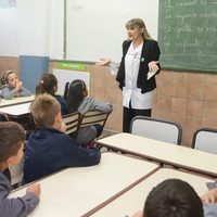 Docentes cobrarán 10% de aumento en tres veces