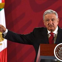 AMLO reprueba agresiones contra comunidad LGBTTT+ por pintura de Zapata