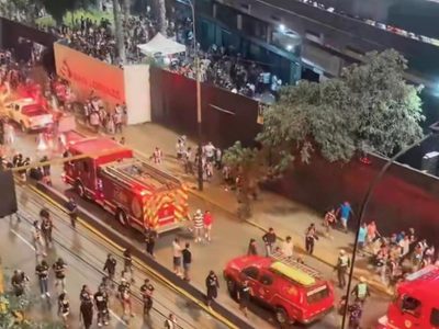 Aglomeración en estadio de futbol de Perú deja al menos un muerto y 60 heridos