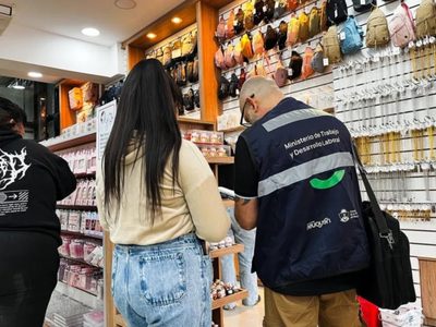 Bazar chino: Trabajo detectó 24 trabajadores en negro