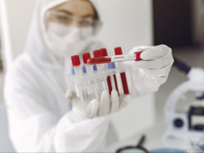 Una empresa financiada por Bill Gates empezará a probar una vacuna contra el coronavirus