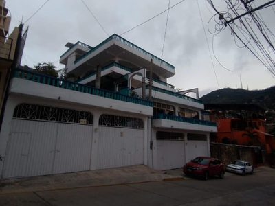 La casa donde detuvieron a Mario Marín en Acapulco es de su hermana, la profesora Alicia Marín
