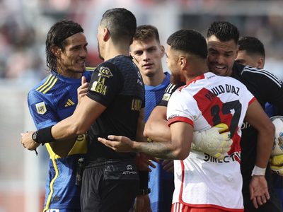 Boca sí, River no: por qué el Xeneize tendrá más días para sumar refuerzos