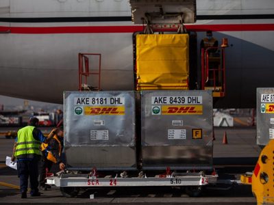 Llega el lote con 42 mil 900 dosis de vacunas a México (Video)
