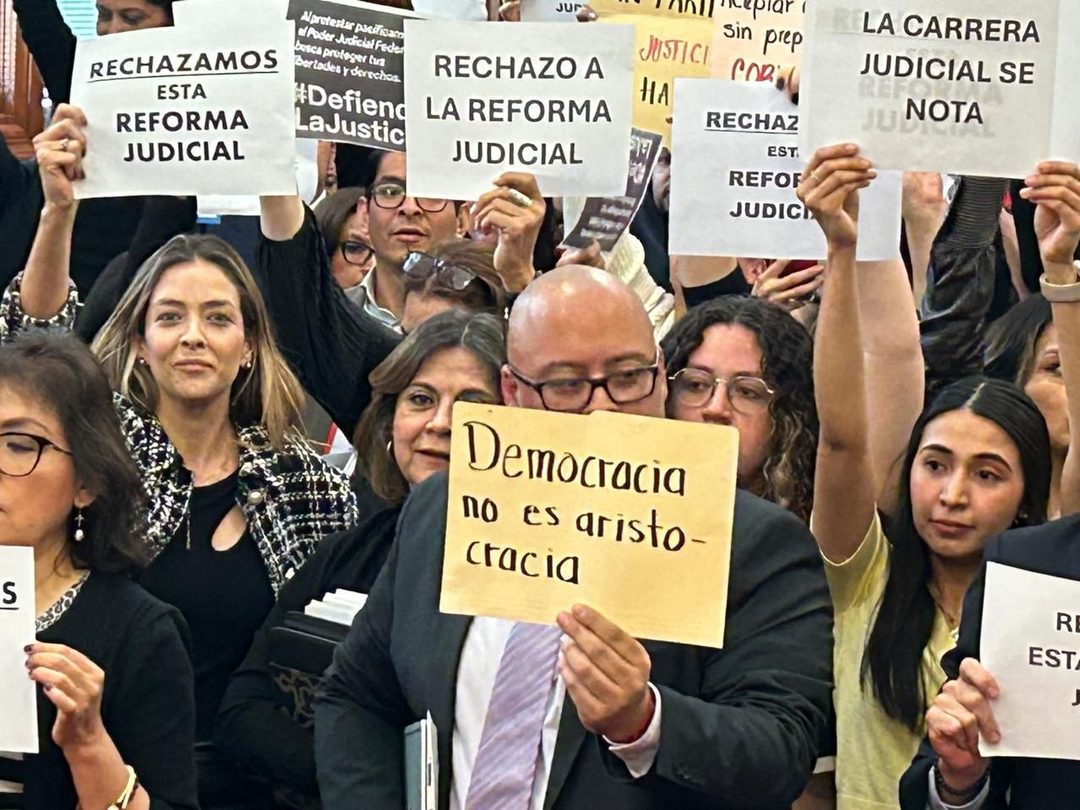 Trabajadores del Poder Judicial Foto Especial