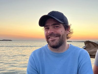 Tras ser operado de urgencia, Peter Lanzani habló de su salud y publicó una sugestiva foto