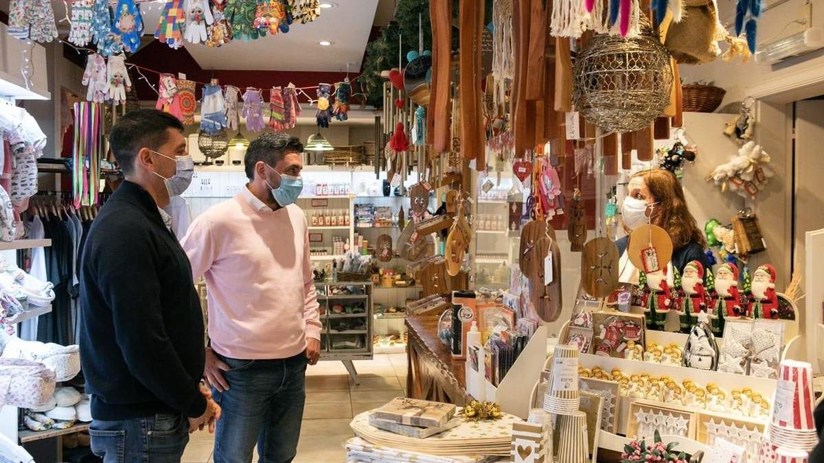 Comercios de Neuquén en las fiestas. Fuente: (Twitter)