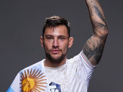 Representación argentina en UFC: horarios de las peleas de Esteban Ribovics y Kevin Vallejos