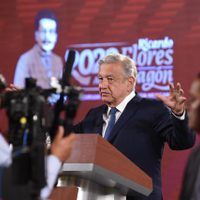 "Aparezco en un meme": AMLO descalifica las críticas a su postura sobre la violencia