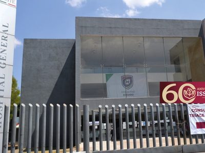 Hombre sufre infarto y muere mientras espera consulta en ISSSTE Pachuca; familia acusa negligencia