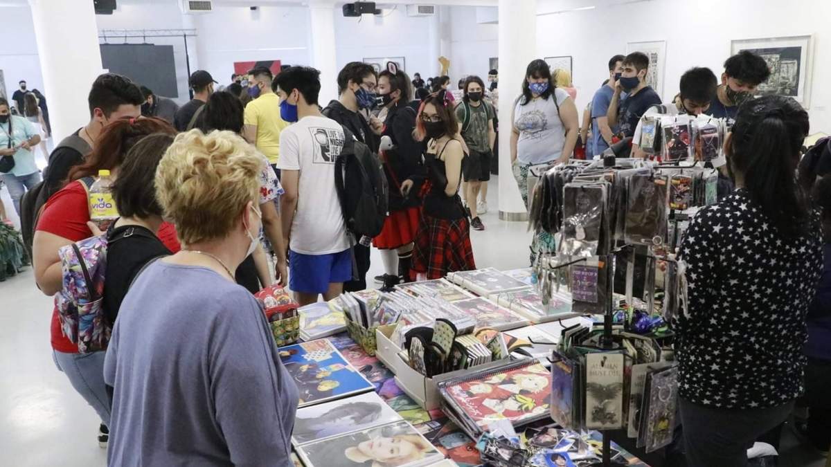 El evento reúne a cientos de jóvenes amantes del cosplay. Fuente: (Twitter).