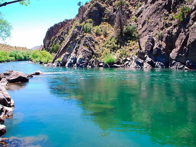 Aluminé sorprende: el rincón de Neuquén que invita a perderse entre montañas y aventuras