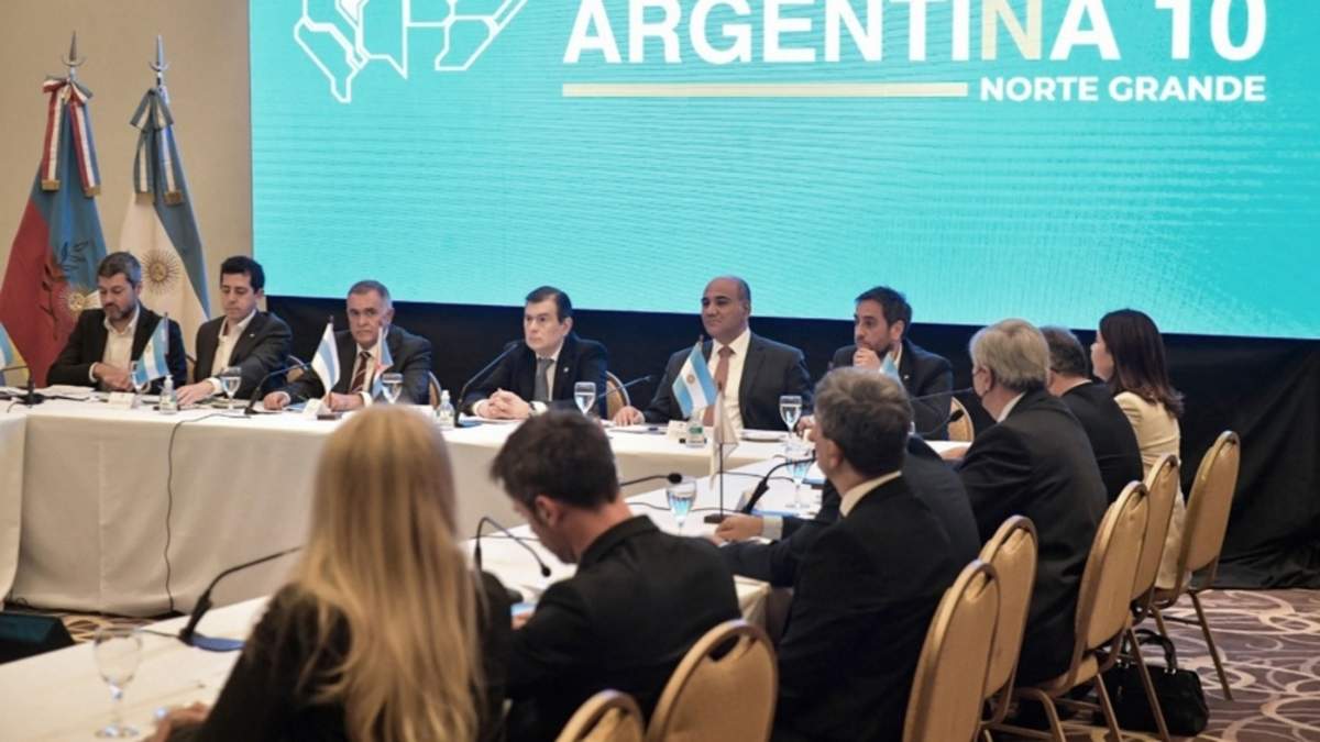 Juan Manzur, jefe de Gabinete, durante la Asamblea del Norte Grande. Fuente: (Twitter)