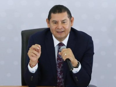 Armenta nombra director a compañero de su hijo en el Tec de Monterrey con sueldo de 50 mil pesos