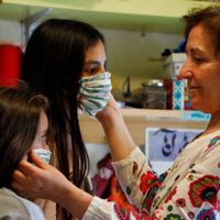 Unos 130 niños en edad escolar padecen coronavirus en la Argentina