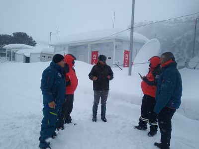 Alerta naranja: en las próximas horas, podrían acumularse 100 centímetros de nieve en la cordillera