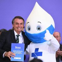 Bolsonaro baja el tono a la disputa por las vacunas: “Después de la tempestad, la bonanza”