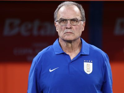 “Qué te pensás que sos”: revelan el nuevo cruce de un jugador de Uruguay con Marcelo Bielsa