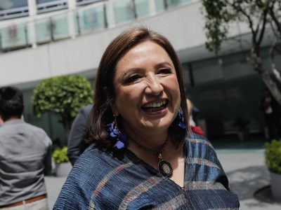 Xóchitl Gálvez analiza formar un nuevo partido, pero sin el PRI o el PAN