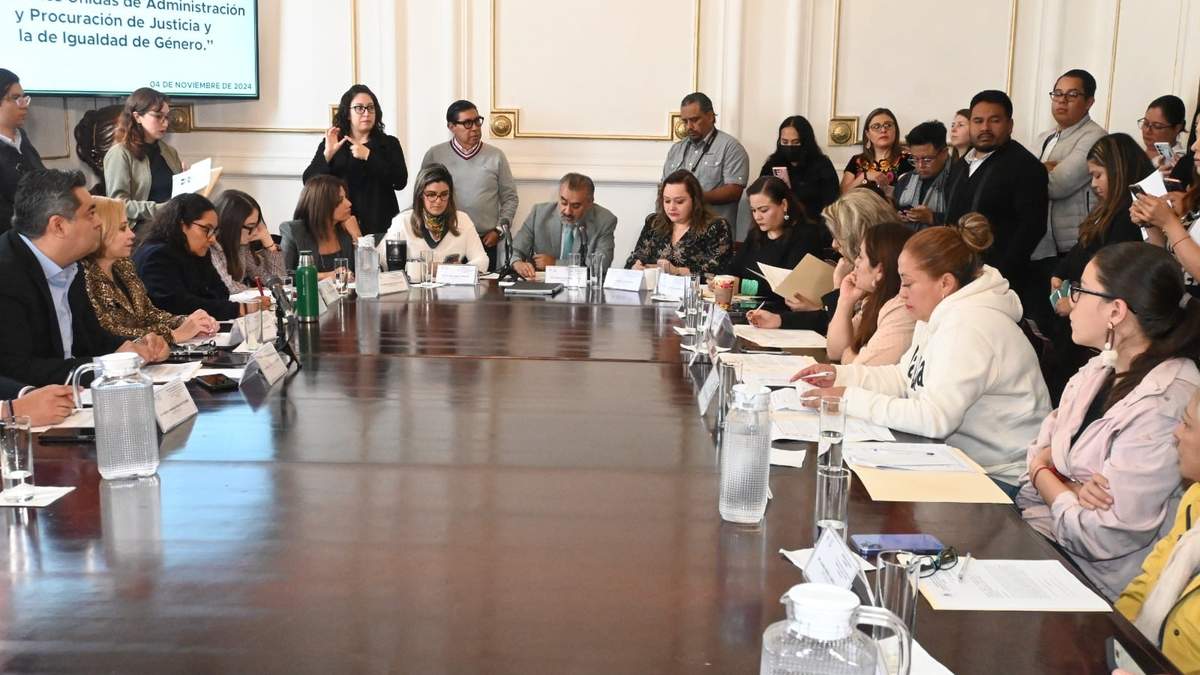 Los integrantes de las Comisiones Unidas de Administración y Procuración de Justicia y de Igualdad de Género del Congreso de la CDMX