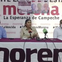 Dos mujeres se lían a golpes por conflicto interno de Morena en Campeche