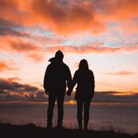 "El amor no es turismo": movimiento que busca ayudar a parejas separadas por el COVID
