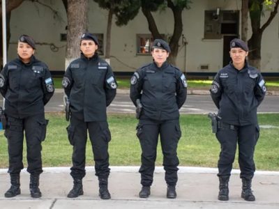 La policía de Neuquén conformó su primer grupo de infantería femenino tras un entrenamiento de alta exigencia