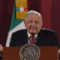AMLO exige a oposición dejar el "doble discurso" y definir hoy si seguirán con su moratoria