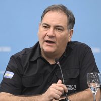 "Todo fue legal": Javier Alonso habló sobre el traslado de policías que terminó en un accidente fatal