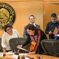 Me parece mezquino que el PRI y PAN no respalden al gobierno: Ivonne Ortega, coordinadora de MC