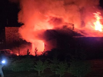 Un incendio redujo a cenizas una vivienda en San Martín de los Andes